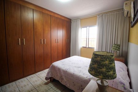 Casa à venda com 101m², 2 quartos e 2 vagasQuarto 2