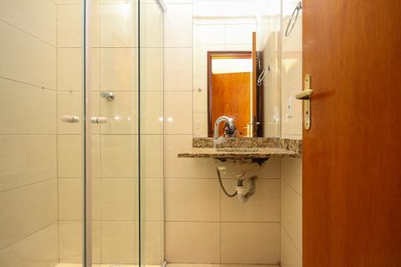 Casa de condomínio à venda com 53m², 2 quartos e 1 vagaBanheiro da Suite 02