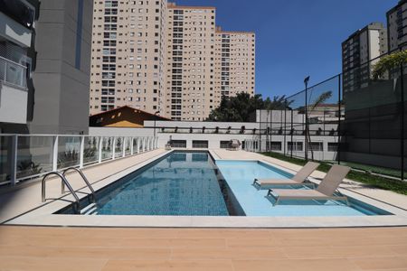 Apartamento à venda com 50m², 2 quartos e sem vagaÁrea comum - Piscina