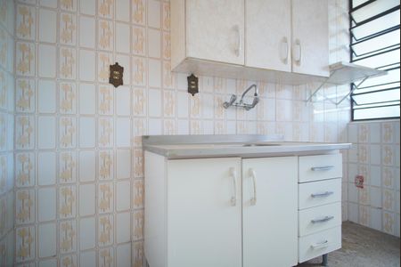 Cozinha de apartamento à venda com 1 quarto, 65m² em Santa Maria Goretti, Porto Alegre