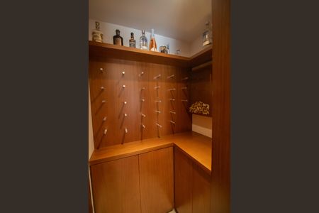 Apartamento à venda com 133m², 3 quartos e 3 vagasADEGA