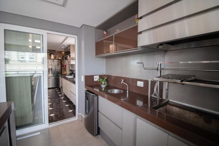 Apartamento à venda com 133m², 3 quartos e 3 vagasVARANDA DA SALA