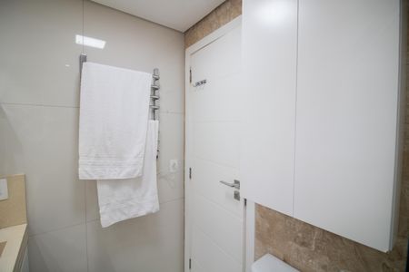 Apartamento à venda com 133m², 3 quartos e 3 vagasBANHEIRO DA SUÍTE 2