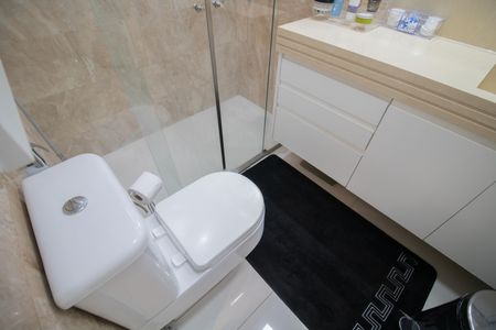 Apartamento à venda com 133m², 3 quartos e 3 vagasBANHEIRO DA SUÍTE 1