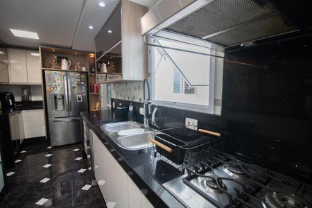 Apartamento à venda com 133m², 3 quartos e 3 vagasCOZINHA