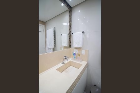 Apartamento à venda com 133m², 3 quartos e 3 vagasBANHEIRO DA SUÍTE 1