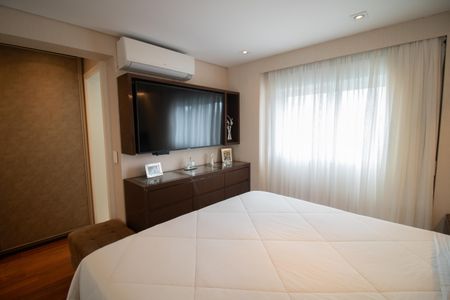 Apartamento à venda com 133m², 3 quartos e 3 vagasSUÍTE 1