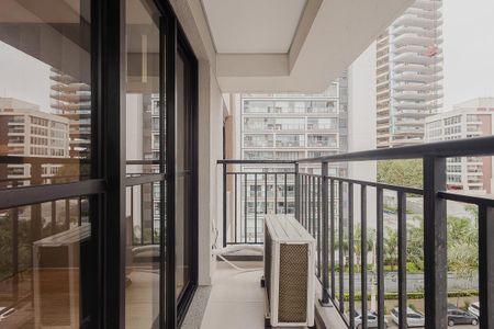 Varanda de apartamento à venda com 1 quarto, 68m² em Pinheiros, São Paulo