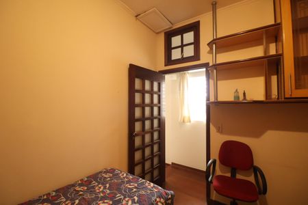 Casa à venda com 6 quartos, 280m² em Vila Pauliceia, São Paulo