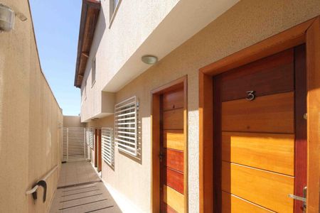 Casa de condomínio para alugar com 53m², 2 quartos e 1 vagafrente da Casa