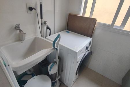 Apartamento à venda com 73m², 2 quartos e 1 vagaÁrea de Serviço