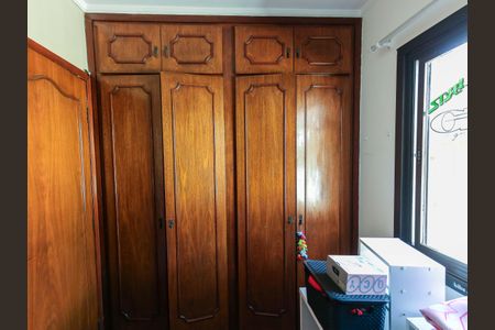 Casa à venda com 182m², 5 quartos e 2 vagasQuarto 2