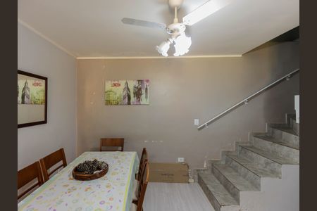 Casa à venda com 182m², 5 quartos e 2 vagasCasa 2 - Sala