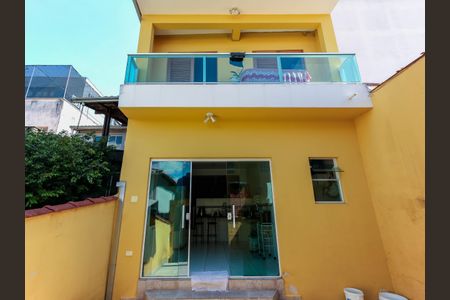 Casa à venda com 182m², 5 quartos e 2 vagasQuintal