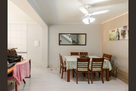 Casa à venda com 182m², 5 quartos e 2 vagasCasa 2 - Sala