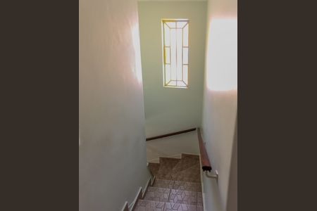 Casa à venda com 182m², 5 quartos e 2 vagasEscadas