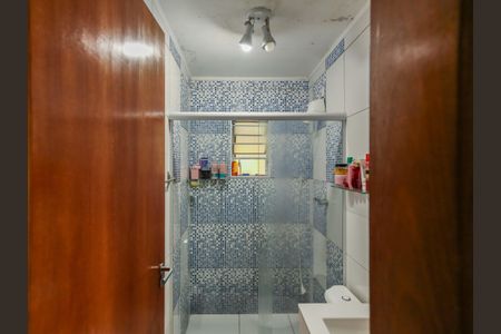 Casa à venda com 182m², 5 quartos e 2 vagasCasa 2 - Banheiro 1