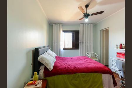Casa à venda com 182m², 5 quartos e 2 vagasQuarto 3 - Suíte