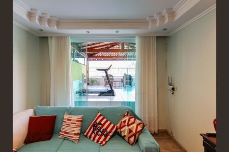 Casa à venda com 182m², 5 quartos e 2 vagasSala