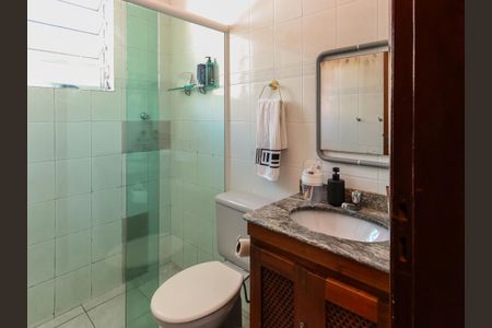 Casa à venda com 182m², 5 quartos e 2 vagasBanheiro Social