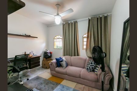 Casa à venda com 182m², 5 quartos e 2 vagasQuarto 1