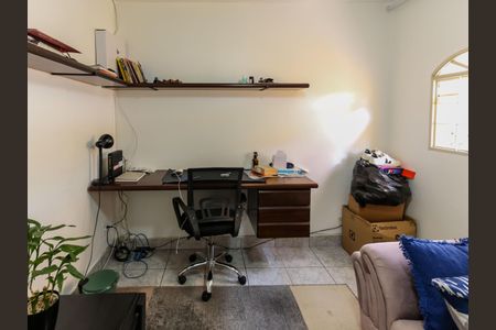Casa à venda com 182m², 5 quartos e 2 vagasQuarto 1