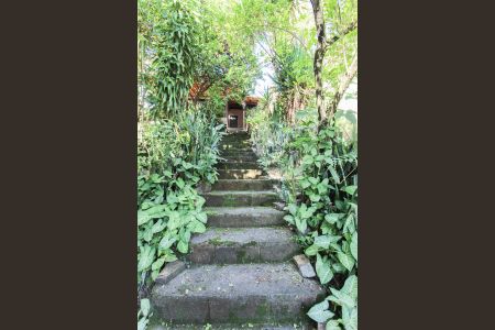 Casa à venda com 378m², 2 quartos e 1 vaga Casa à venda com 378m², 2 quartos e 1 vagaEntrada