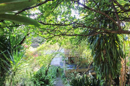 Casa à venda com 378m², 2 quartos e 1 vaga Casa à venda com 378m², 2 quartos e 1 vagaJardim