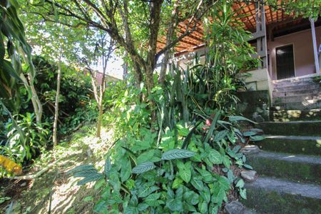 Casa à venda com 378m², 2 quartos e 1 vaga Casa à venda com 378m², 2 quartos e 1 vagaJardim