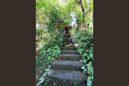 Casa à venda com 378m², 2 quartos e 1 vaga Casa à venda com 378m², 2 quartos e 1 vagaJardim