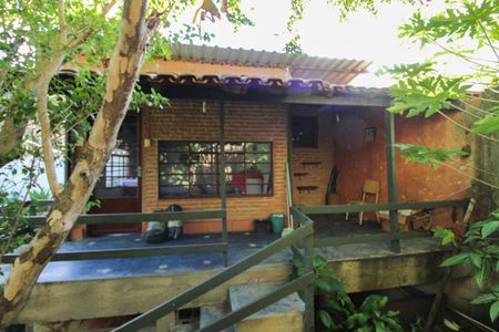 Casa à venda com 378m², 2 quartos e 1 vaga Casa à venda com 378m², 2 quartos e 1 vagaEdícula