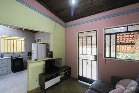 Sala de casa à venda com 1 quarto, 147m² em Ouro Preto, Belo Horizonte