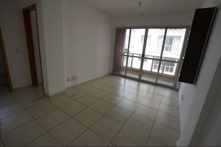 Apartamento para alugar com 67m², 2 quartos e 1 vaga