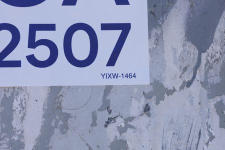 Casa à venda com 90m², 1 quarto e 1 vagaPlaca instalada no portão do imóvel - Código da placa: YIXW-1464
