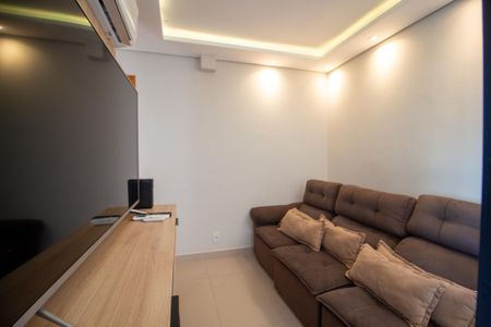 Sala de apartamento para alugar com 2 quartos, 42m² em Jardim das Estrelas, Sorocaba