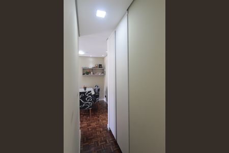 Apartamento à venda com 154m², 3 quartos e sem vagaCorredor