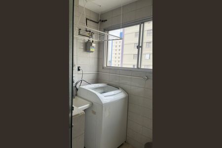 Apartamento para alugar com 68m², 2 quartos e 1 vaga Apartamento para alugar com 68m², 2 quartos e 1 vagaÁrea de serviço