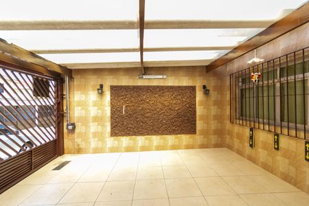 Casa à venda com 150m², 3 quartos e 2 vagas Casa à venda com 150m², 3 quartos e 2 vagasGaragem
