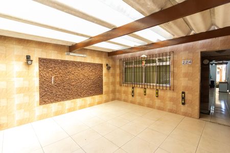 Casa à venda com 150m², 3 quartos e 2 vagas Casa à venda com 150m², 3 quartos e 2 vagasGaragem