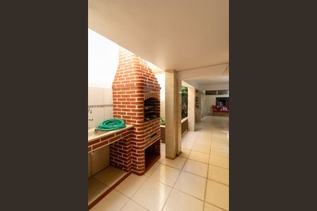 Casa à venda com 150m², 3 quartos e 2 vagas Casa à venda com 150m², 3 quartos e 2 vagasChurrasqueira