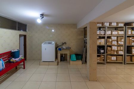 Casa à venda com 150m², 3 quartos e 2 vagas Casa à venda com 150m², 3 quartos e 2 vagasÁrea de Serviço