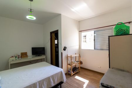 Casa à venda com 150m², 3 quartos e 2 vagas Casa à venda com 150m², 3 quartos e 2 vagasQuarto 3 - Suíte