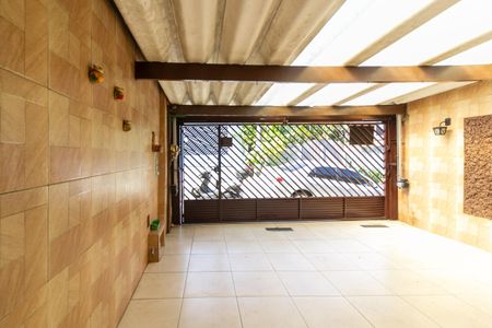 Casa à venda com 150m², 3 quartos e 2 vagas Casa à venda com 150m², 3 quartos e 2 vagasGaragem