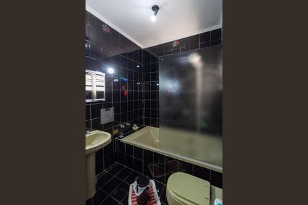 Casa à venda com 150m², 3 quartos e 2 vagas Casa à venda com 150m², 3 quartos e 2 vagasBanheiro Suíte