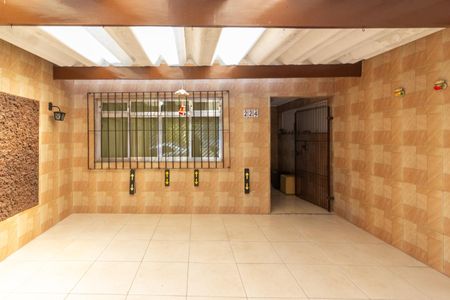 Casa à venda com 150m², 3 quartos e 2 vagas Casa à venda com 150m², 3 quartos e 2 vagasGaragem
