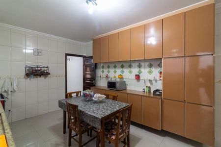 Casa à venda com 150m², 3 quartos e 2 vagas Casa à venda com 150m², 3 quartos e 2 vagasCozinha