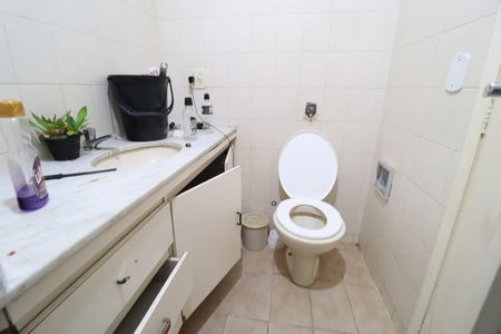 Casa para alugar com 1200m², 6 quartos e 6 vagasBanheiro do Quarto 6