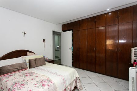 Quarto 1 de casa para alugar com 4 quartos, 300m² em Jardim Triana, São Paulo