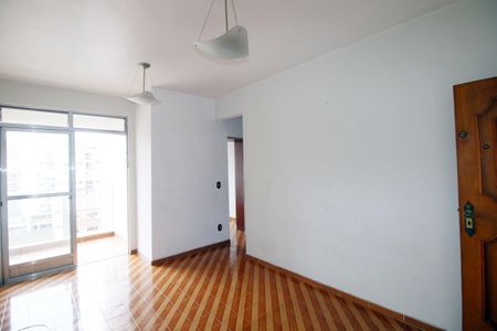 Sala de apartamento para alugar com 1 quarto, 60m² em Vila da Penha, Rio de Janeiro