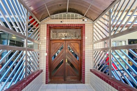 Apartamento para alugar com 70m², 2 quartos e sem vaga Apartamento para alugar com 70m², 2 quartos e sem vagaHall de entrada